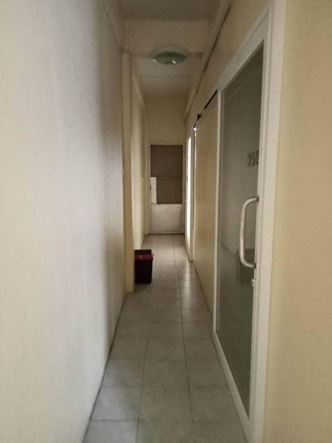 Smile Capsule Hostel Чиангмай Экстерьер фото