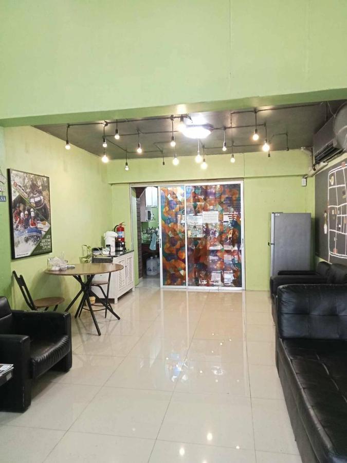 Smile Capsule Hostel Чиангмай Экстерьер фото
