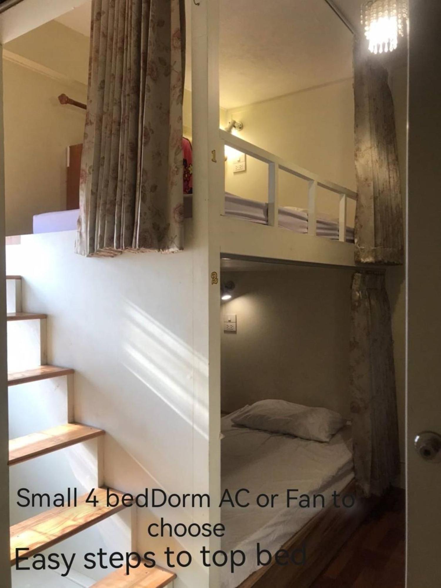 Smile Capsule Hostel Чиангмай Экстерьер фото
